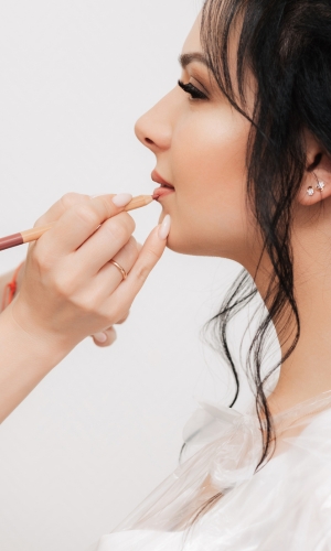 on-site wedding makeup